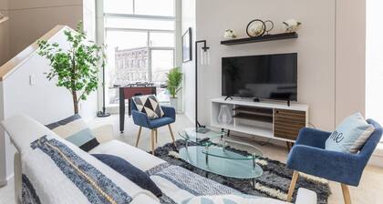 Upscale 3BR Penthouse by CozySuites