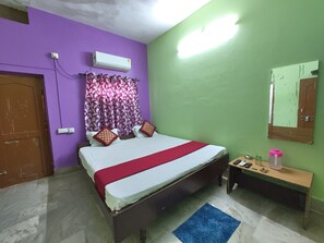 ملاءات من القطن المصري وأغطية فراش متميزة وألحفة محشوة بالريش