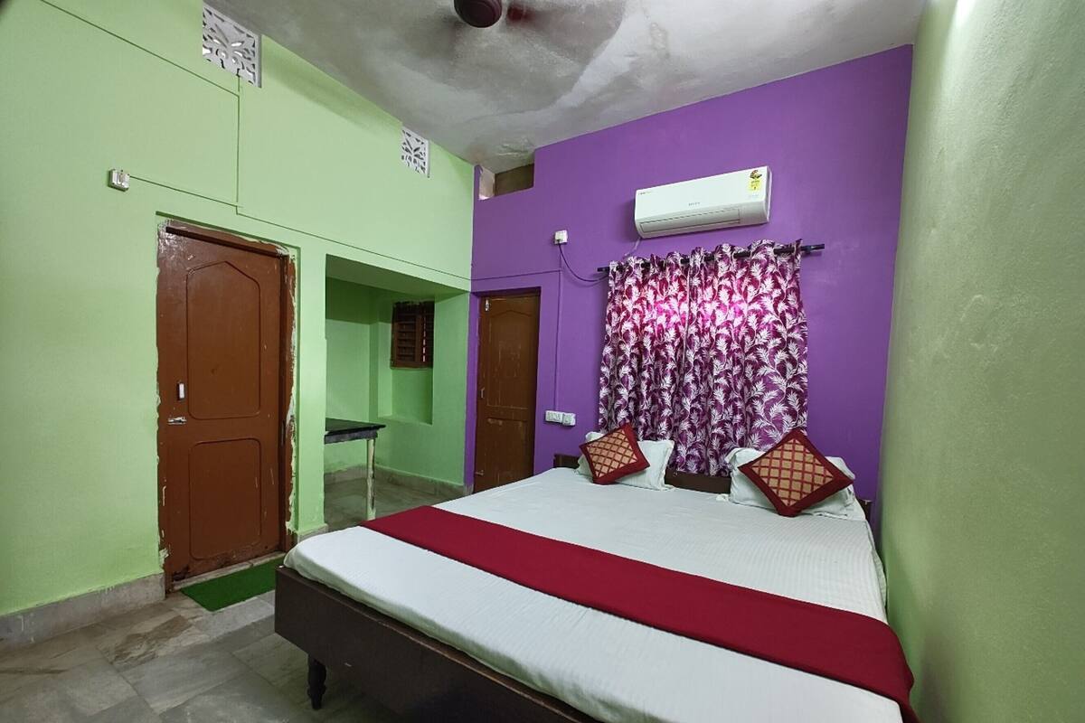 Egyptian cotton sheets, premium bedding, down duvets, memory-foam beds