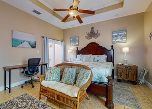 3 bedrooms, desk, iron/ironing board, free WiFi