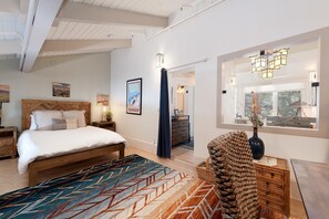 2 habitaciones, escritorio, tabla de planchar con plancha y wifi gratis 