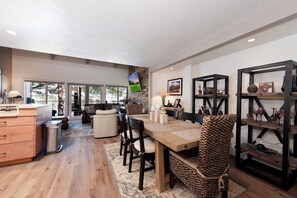 Dining - Granite Peak | AC, Pool, Hot Tub, Golf & Ski (Durango)