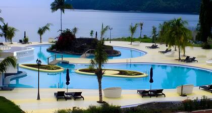 Paradise Hotel Golf and Resort