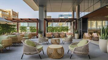 2 outdoor pools, open 8:00 AM to 7:00 PM, free pool cabanas