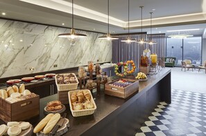 Kontinentales Frühstück gegen Gebühr