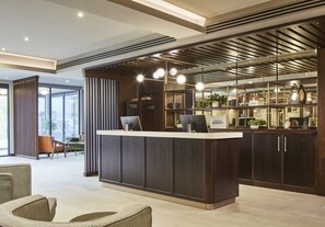 Reception - Four Points by Sheraton London Gatwick Airport (Horley)