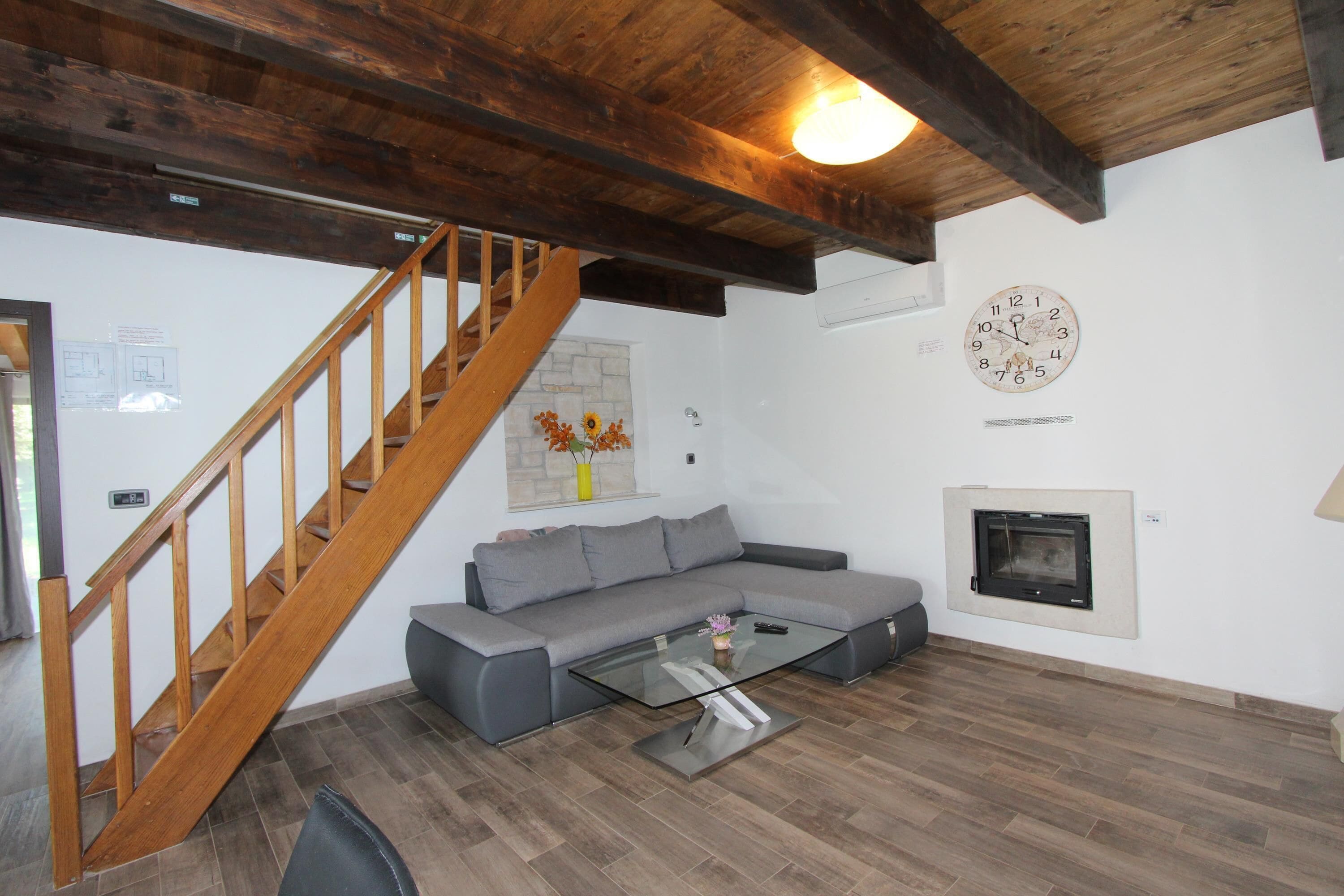 Casa, 2 habitaciones, balcón, vistas al jardín | Zona de estar | Una televisión de pantalla plana