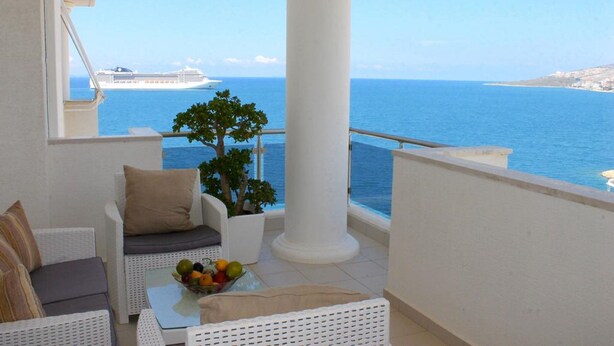 Deluxe Apartment | Terrace/patio - Limani Deluxe Apartments (Sarandë)