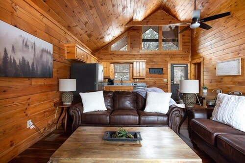 Gorgeous Mountain Views/Near Downtown Gatlinburg