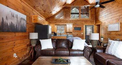 Gorgeous Mountain Views/Near Downtown Gatlinburg