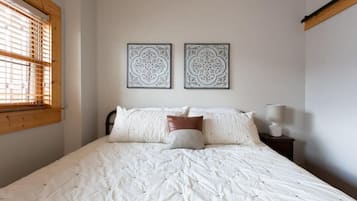 2 Schlafzimmer, Bügeleisen/Bügelbrett, WLAN, Bettwäsche