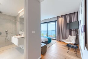 4 habitaciones, escritorio, tabla de planchar con plancha y wifi gratis 