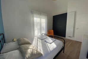 4 bedrooms, iron/ironing board, WiFi, bed sheets - Villa Caprice à Andernos avec piscine chauffée (Andernos-les-Bains)