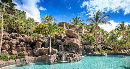 Indulge in Maui luxury: private lanai, gourmet kitchen, waterfall pool & jacuzzi