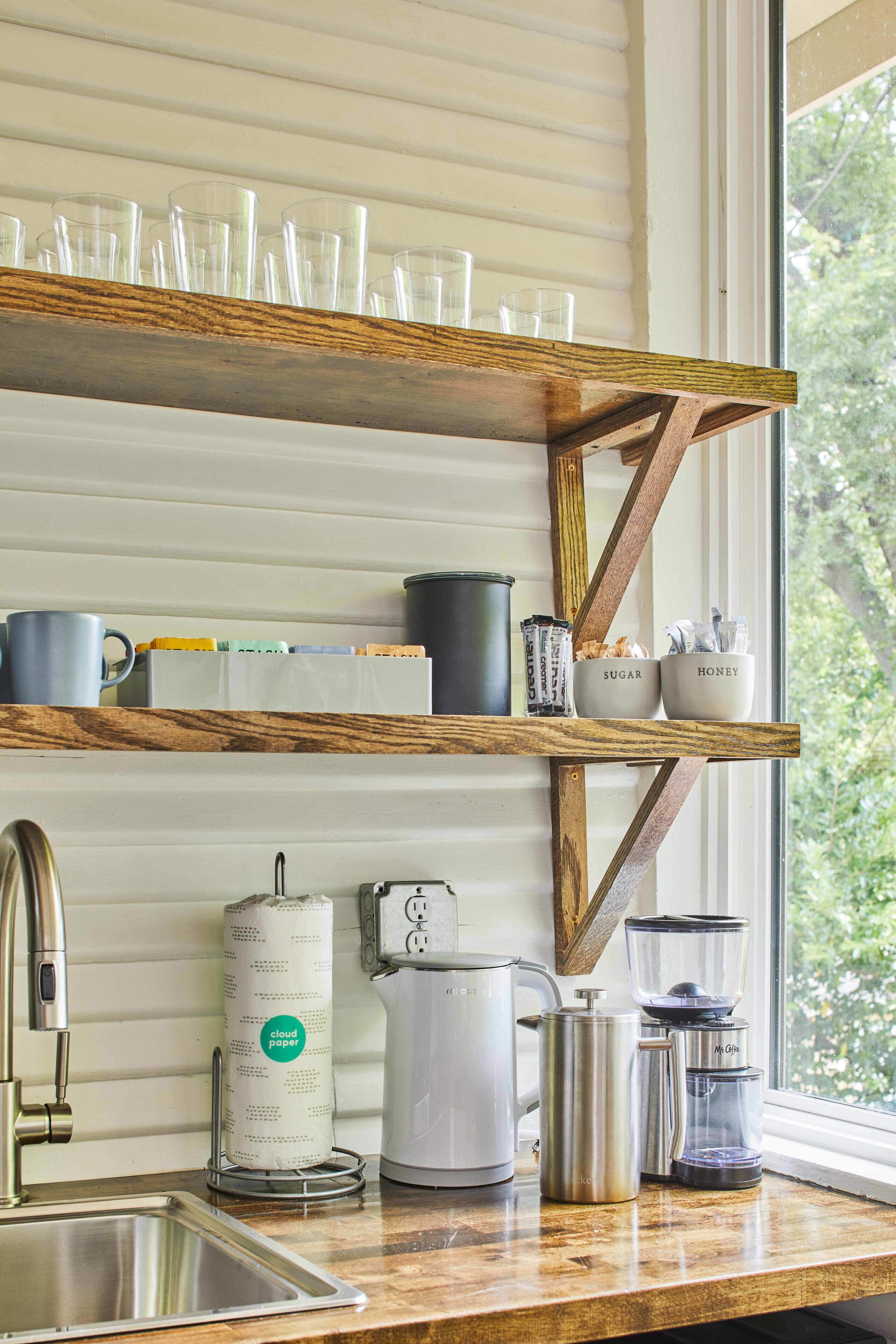 Fridge, microwave, dishwasher, coffee/tea maker