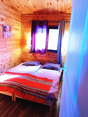 1 Schlafzimmer, Bügeleisen/Bügelbrett, Bettwäsche