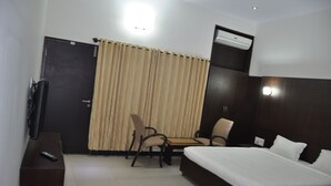 Deluxe Room - Nijaguna Residency (Chamarajanagara)