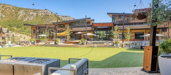 Capitol Peak Lodge by iTrip Aspen Snowmass