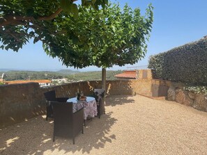 Outdoor dining - House with private pool 600m from the center of Begur (Begur)