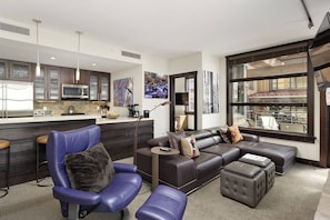 TV, fireplace - Hayden Lodge by iTrip Aspen Snowmass (Snowmass Village)