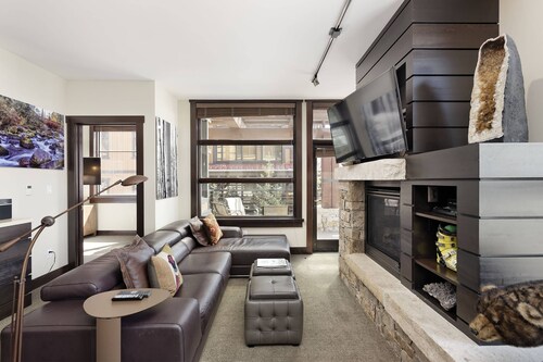 Hayden Lodge by iTrip Aspen Snowmass