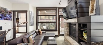 Hayden Lodge by iTrip Aspen Snowmass