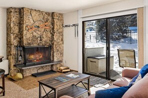 Condo (Lichenhearth 30) | Living area | Fireplace