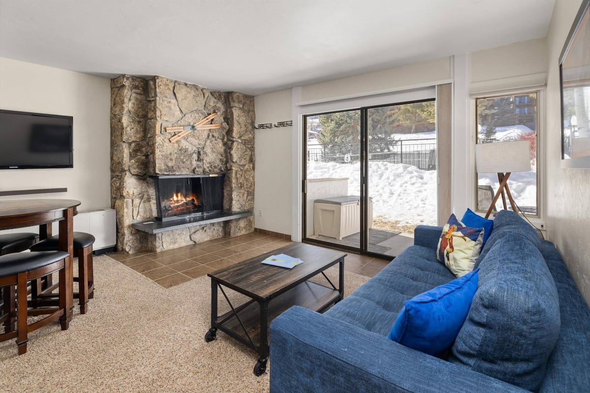 Condo (Lichenhearth 30) | Living area | Fireplace