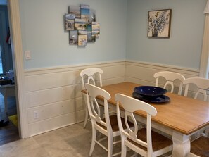 Dining - Close to Hardings Beach & Private Access to Oyster River (Chatham)