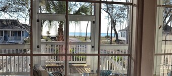 The Captain's Choice - Unobstructed Ocean View - Best porch on Avenue of Oaks