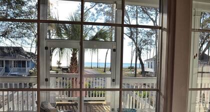 The Captain's Choice - Unobstructed Ocean View - Best porch on Avenue of Oaks