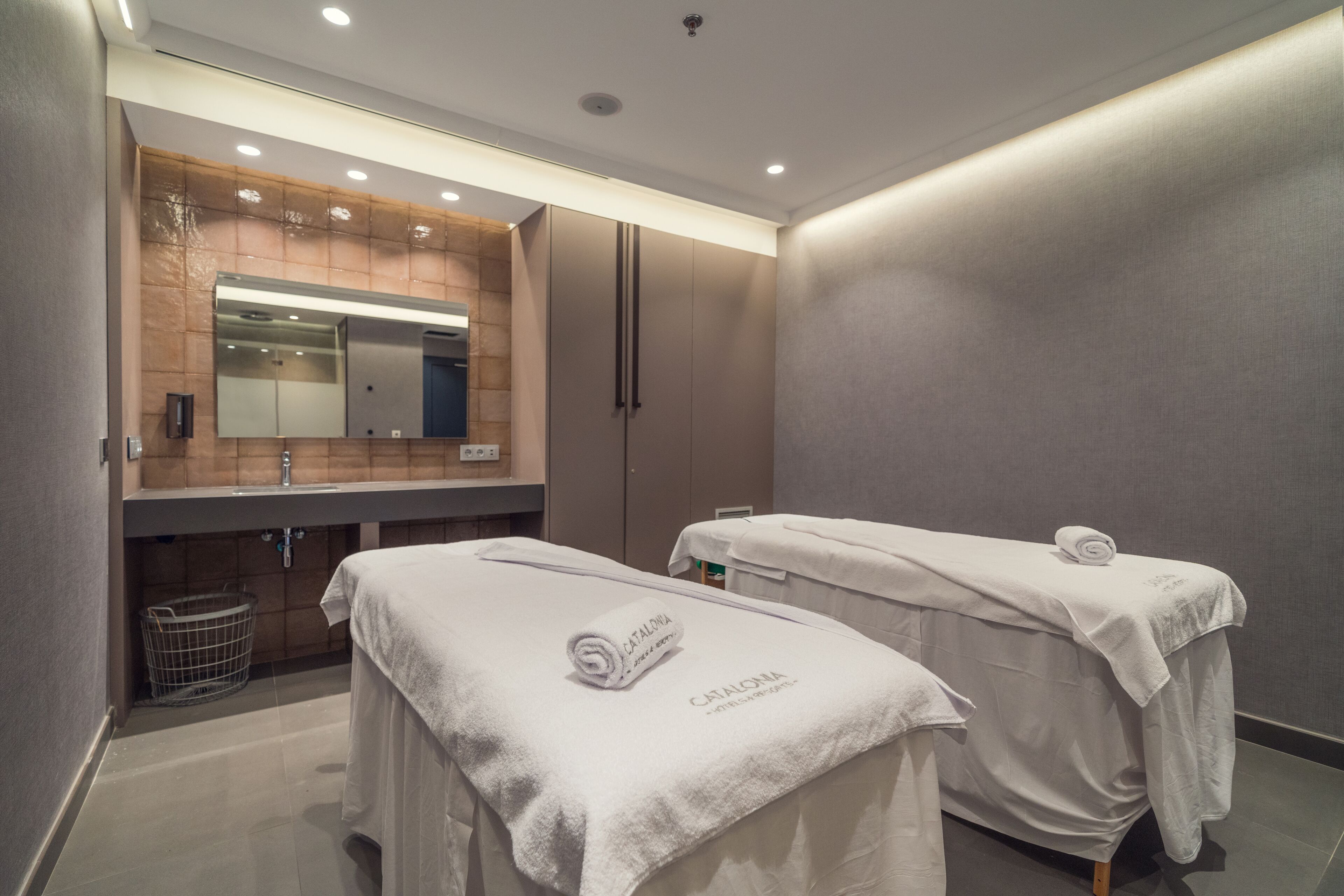 sauna, steam room, massages