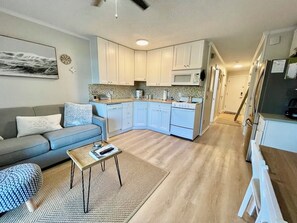 Smart TV - Just Beachy! Absolute top notch design, Oceanviews (Hilton Head Island)