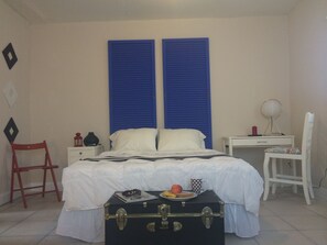 Desk, iron/ironing board, free WiFi, bed sheets