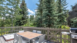 Condo (Snowmass 2 Bedroom private outdoor ho) | Balcony - Snowmass 2 Bedroom Private Outdoor Hot Tub by iTrip Aspen Snowmass (Snowmass Village)