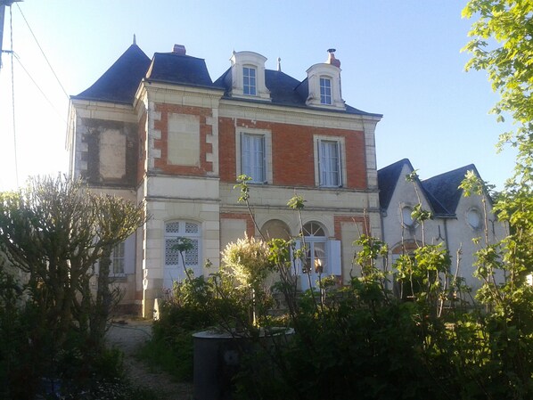 Exterior - Cottage Sainte Geneviève - Charming Master's House (Champigny-sur-Veude)