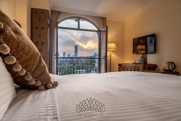 Ropa de cama de alta calidad y minibar