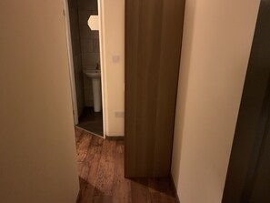 Interior - 1 Bed - Sleeps 4 - Garden - City Centre (Coventry)