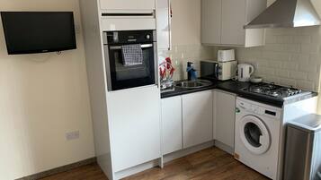Apartment | Private kitchen | Fridge, microwave, oven, stovetop