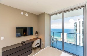 2 habitaciones, tabla de planchar con plancha, cuna de viaje y wifi 