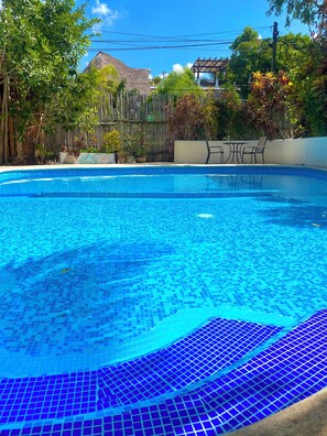 Utomhuspool