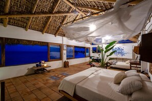 2 bedrooms, desk, free WiFi, bed sheets