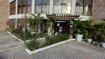 Fachada da propriedade