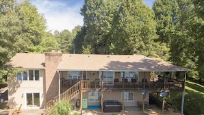 Exterior - 3 Bedrooms, 1 Flex Room, 3 Bathrooms!  Pet Friendly, Wifi, Hot Tub & More! Come Visit "Bob Inn Cove" (Moneta)