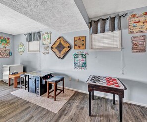 Games room - 3 Bedrooms, 1 Flex Room, 3 Bathrooms!  Pet Friendly, Wifi, Hot Tub & More! Come Visit "Bob Inn Cove" (Moneta)