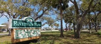 Indian River Get-A-Way near the FL Intracoastal Waterway