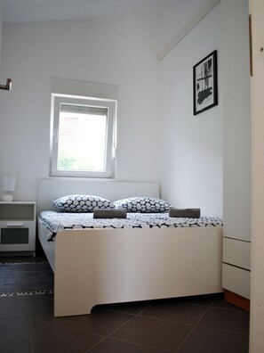 2 dormitorios, wifi gratis, ropa de cama