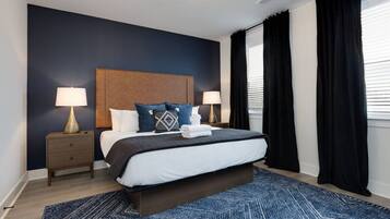 4 bedrooms, desk, iron/ironing board, travel crib