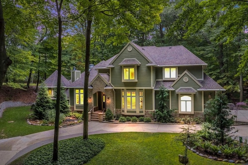 Indoor Pool w/Lake Michigan Beach by Grand Haven