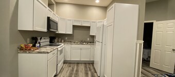 Chestnut on the square, unit B